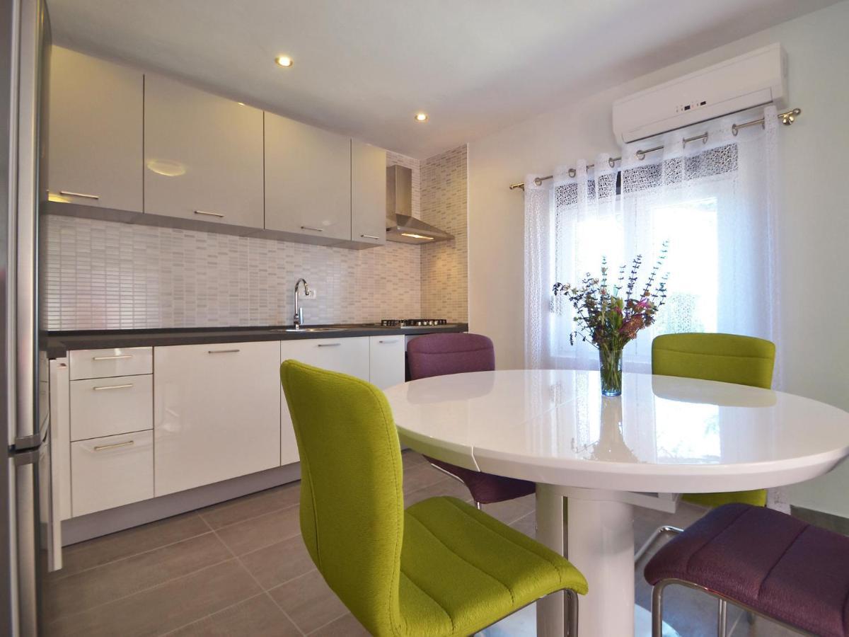 Ferienhaus Ivan By Interhome